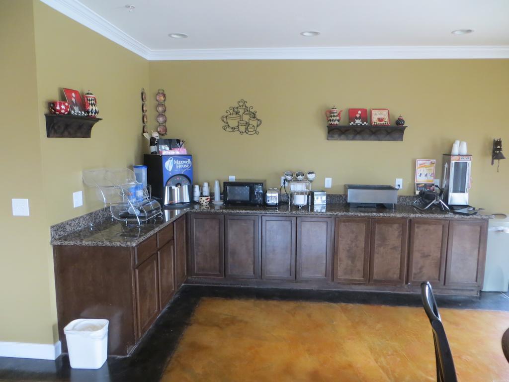 Black Gold Inn Yoakum Zewnętrze zdjęcie