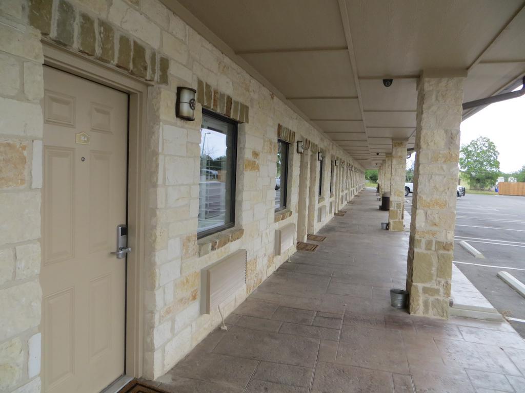 Black Gold Inn Yoakum Zewnętrze zdjęcie